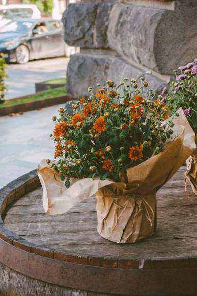 Hand-tied roses bouquet